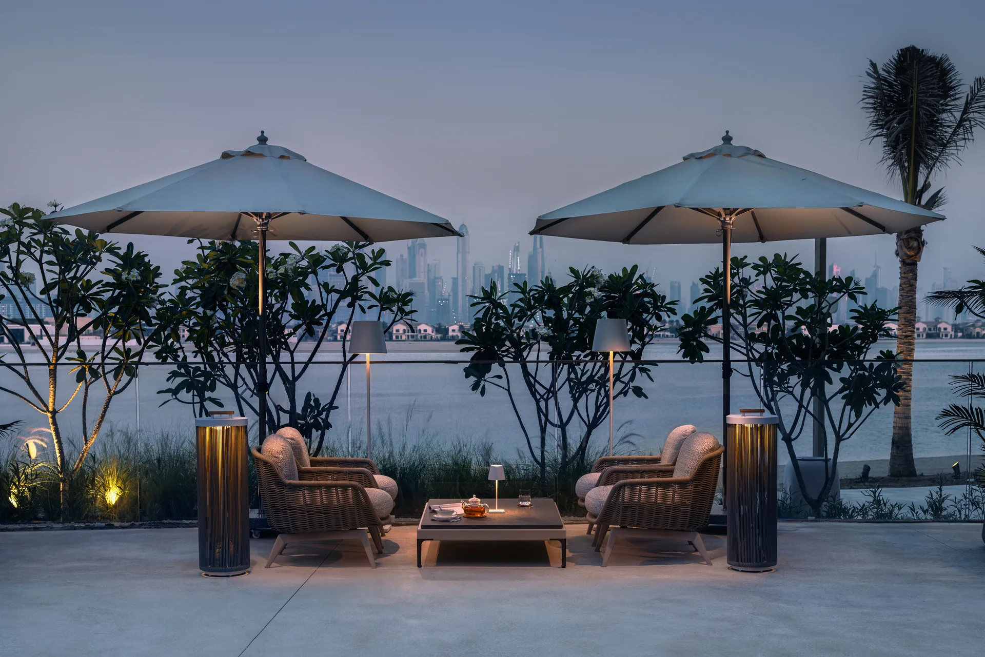 The Reserve Clubhouse - Outdoor cafe dusk